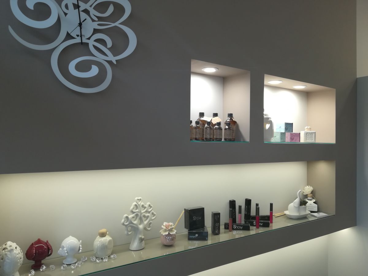 Realizzazione E Arredamento Centro Estetico Beauty Lounge Monopoli Bari Puglia Montanaro Arredamenti Muster Area Sud